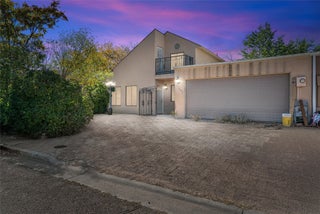 Image for 1110 Village Way