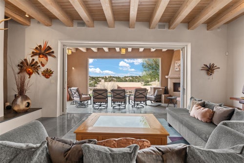 Image for 50 Paseo Aragon