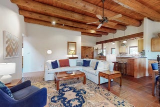 Image for 33 Black Canyon Road