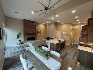 Image for 742 Avenida Veracruz 42