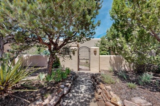 Image for 43 Blue Jay Drive