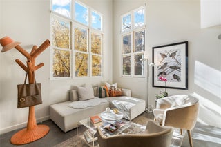 Image for 1012 Marquez 403