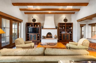 Image for 7 Calle Venado