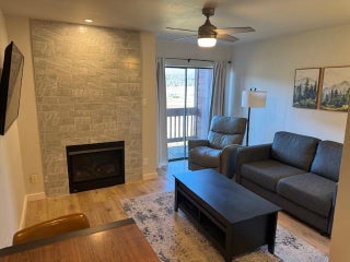 Image for 10 Valley Road 202